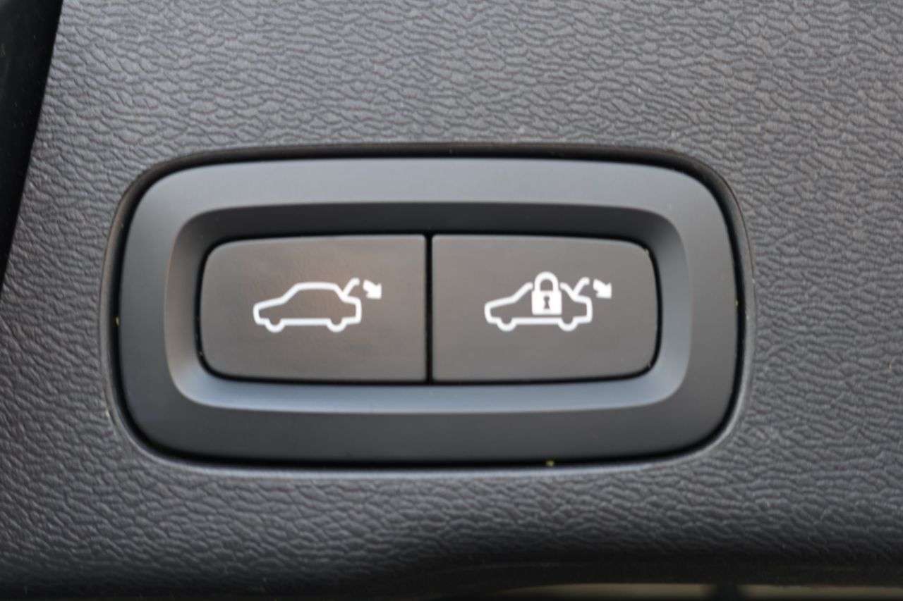 2022 VOLVO XC60 2022 VOLVO XC60