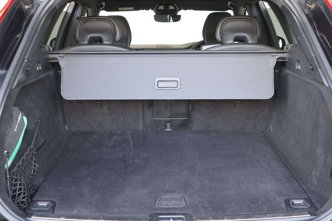 2022 VOLVO XC60 2022 VOLVO XC60