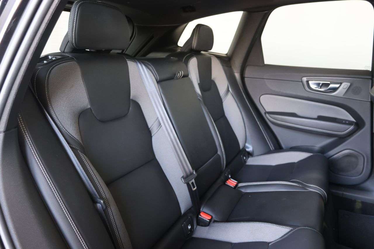 2022 VOLVO XC60 2022 VOLVO XC60