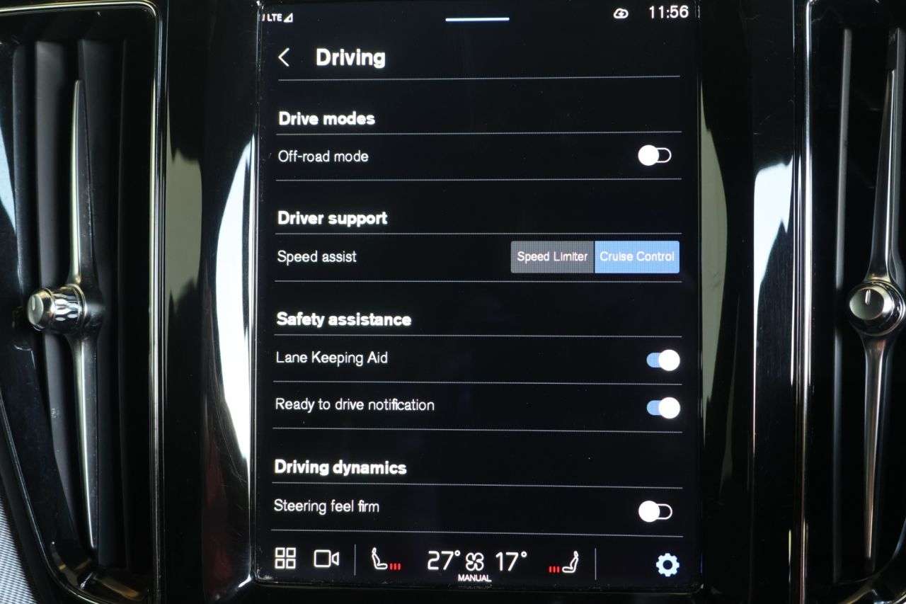 2022 VOLVO XC60 2022 VOLVO XC60