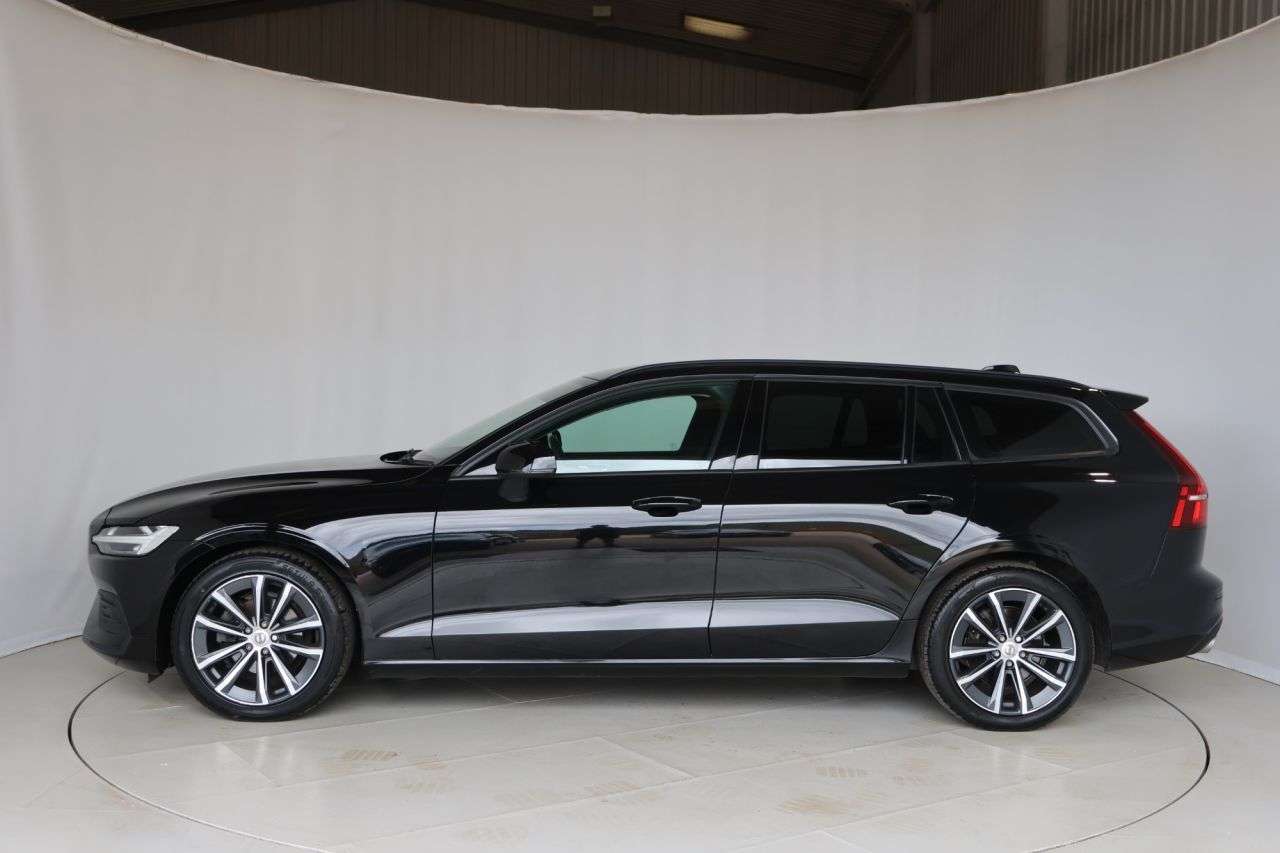 2022 VOLVO V60 2022 VOLVO V60