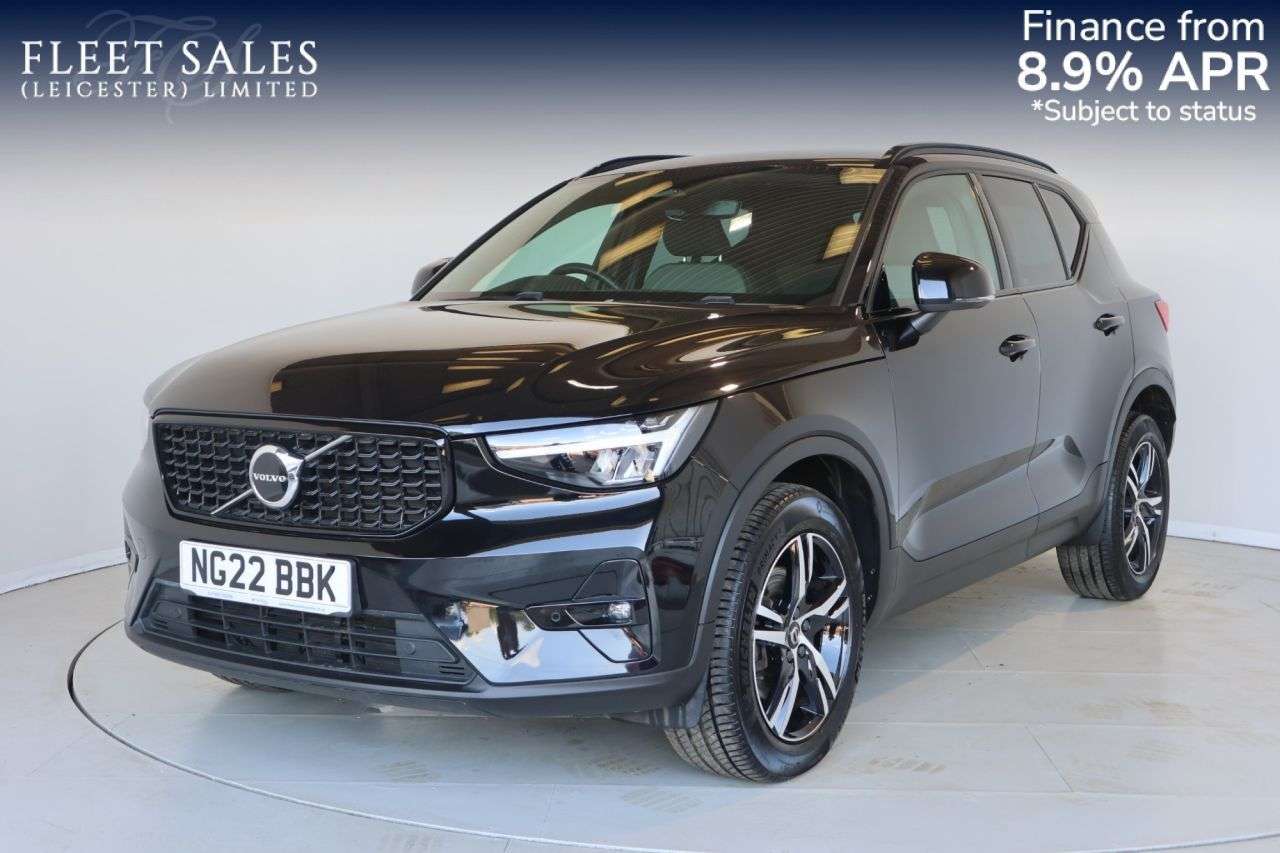 A 2022 VOLVO XC40 2.0 B3 MHEV Plus Dark SUV 5dr Petrol Hybrid DCT Auto Euro 6 (s/s) (163 ps) A 2022 VOLVO XC40 2.0 B3 MHEV Plus Dark SUV 5dr Petrol Hybrid DCT Auto Euro 6 (s/s) (163 ps)