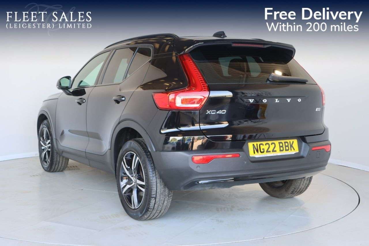 2022 VOLVO XC40 2022 VOLVO XC40