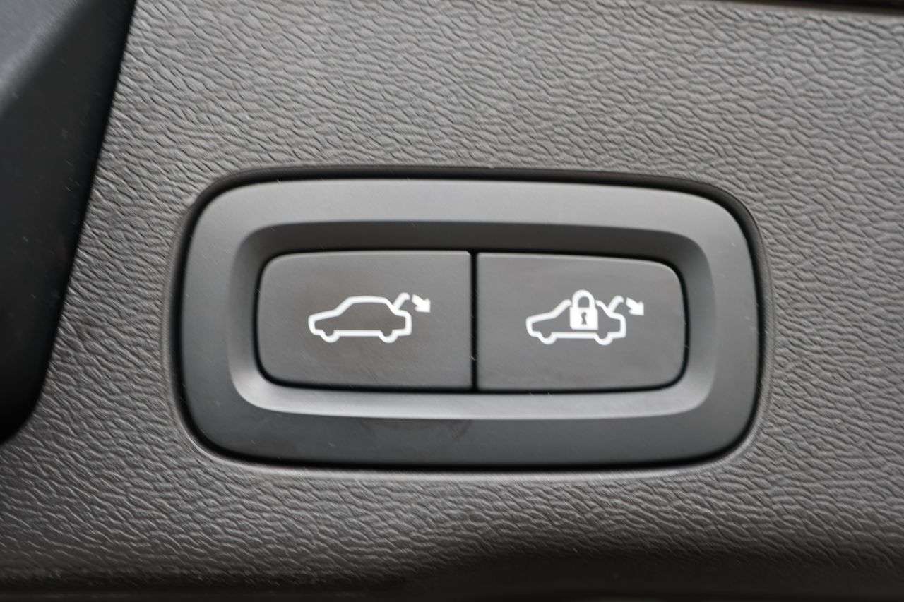 2022 VOLVO XC60 2022 VOLVO XC60