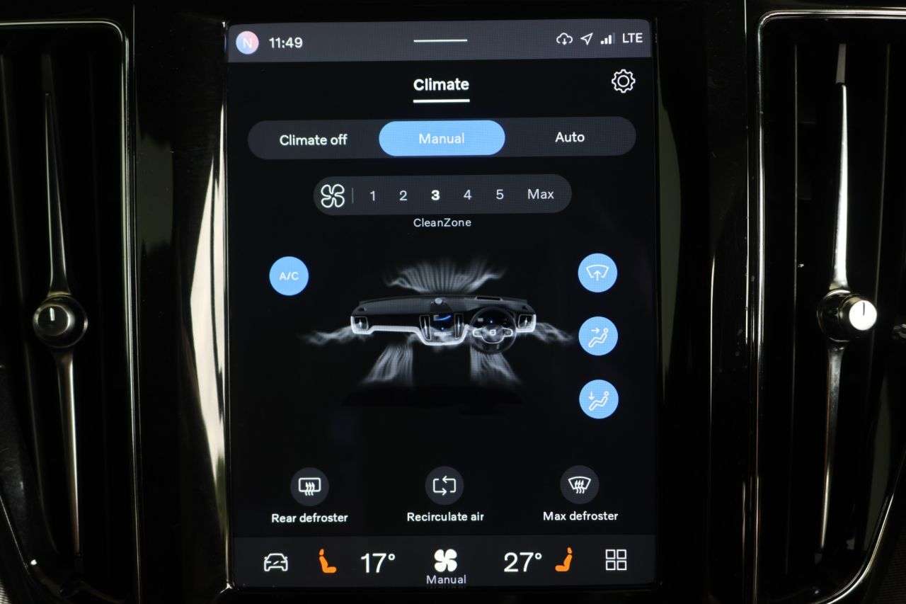 2022 VOLVO XC60 2022 VOLVO XC60