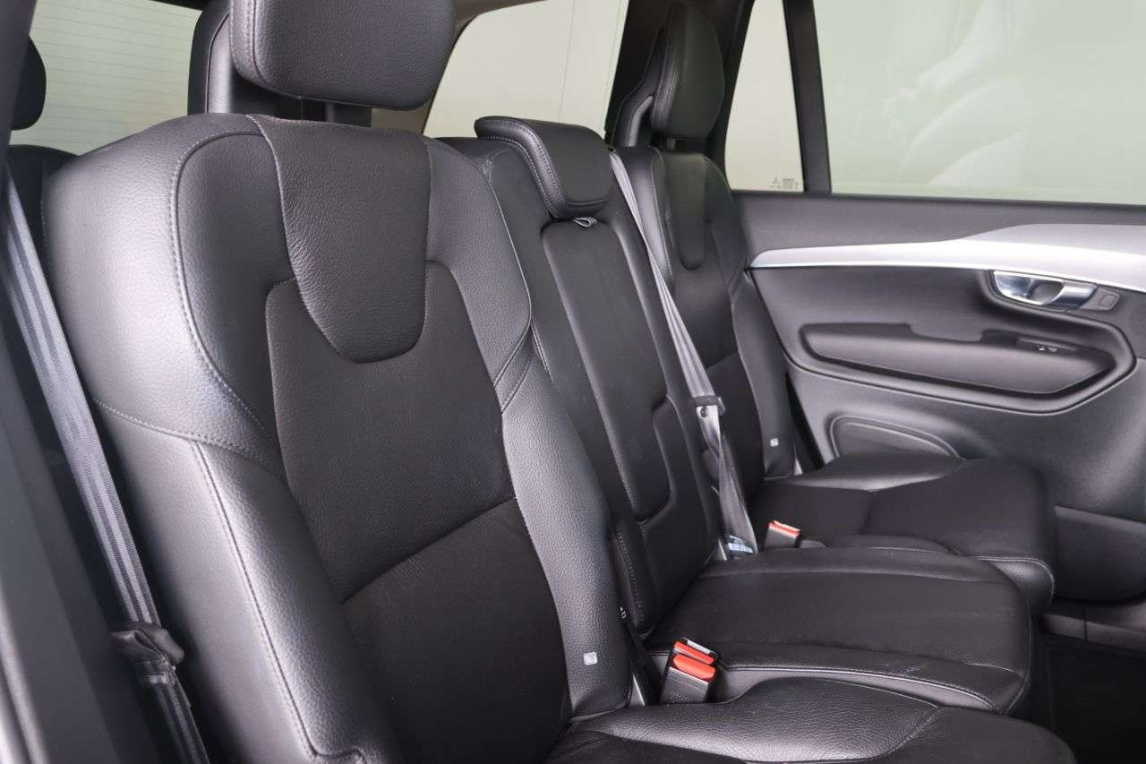 2022 VOLVO XC90 2022 VOLVO XC90