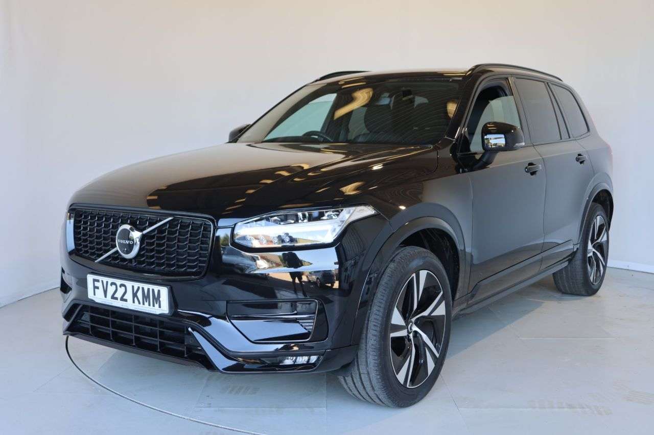 A 2022 VOLVO XC90 2.0 B5 MHEV R-Design SUV 5dr Diesel Hybrid Auto 4WD Euro 6 (s/s) (235 ps) H A 2022 VOLVO XC90 2.0 B5 MHEV R-Design SUV 5dr Diesel Hybrid Auto 4WD Euro 6 (s/s) (235 ps) H