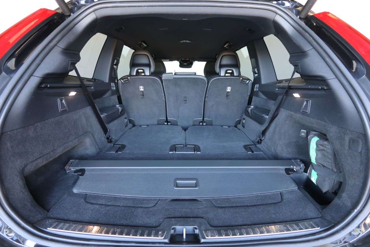 2022 VOLVO XC90 2022 VOLVO XC90