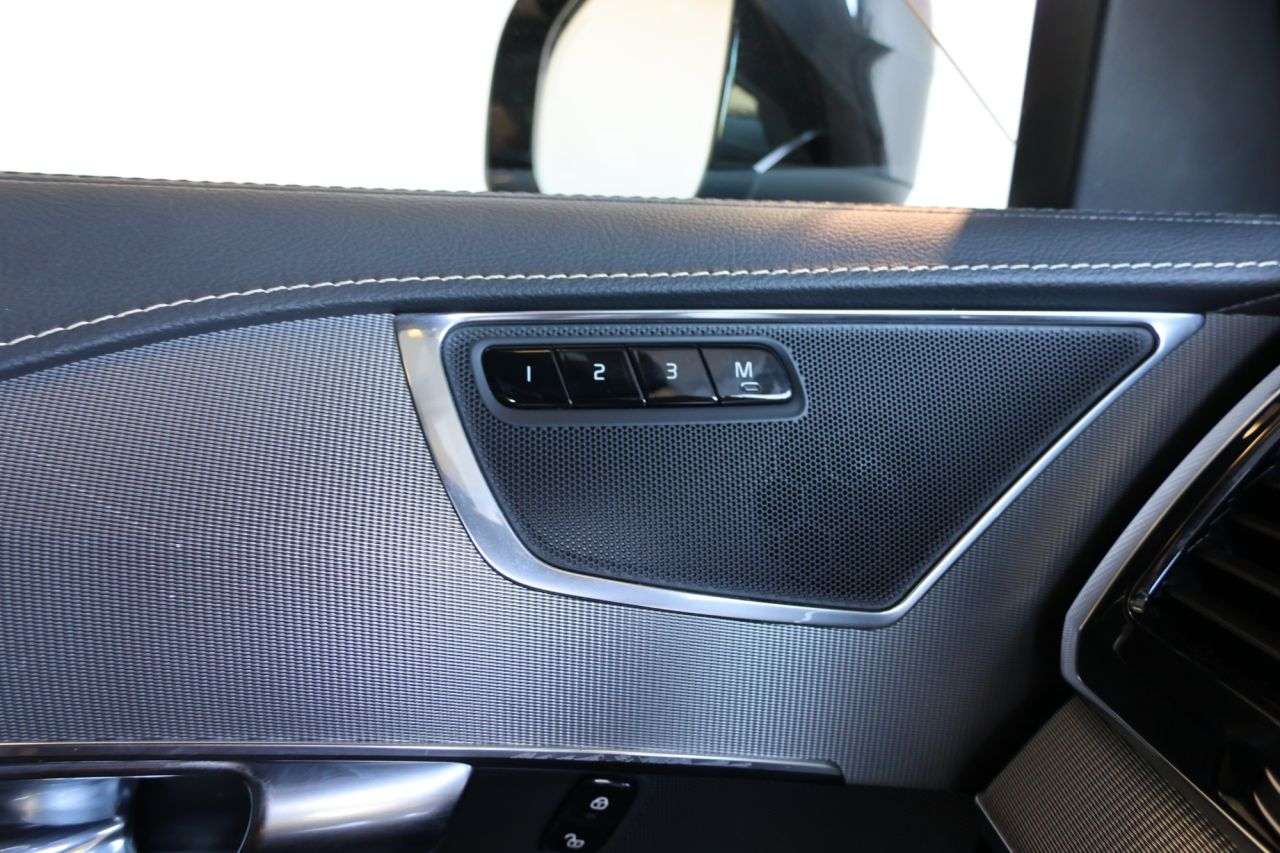 2022 VOLVO XC90 2022 VOLVO XC90