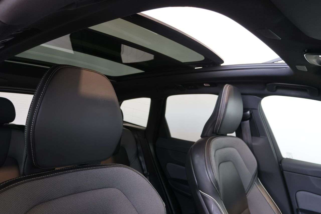 2022 VOLVO XC60 2022 VOLVO XC60
