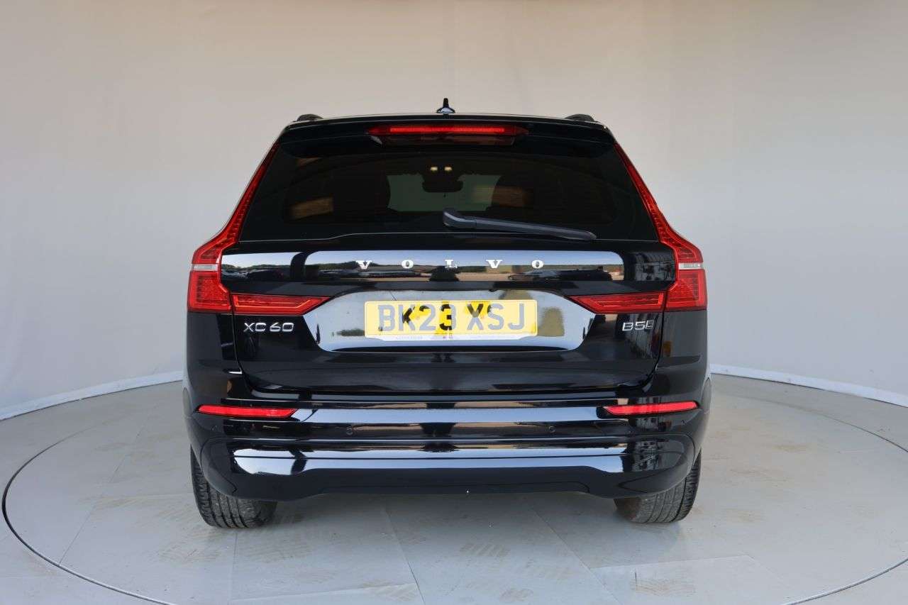 2023 VOLVO XC60 2023 VOLVO XC60