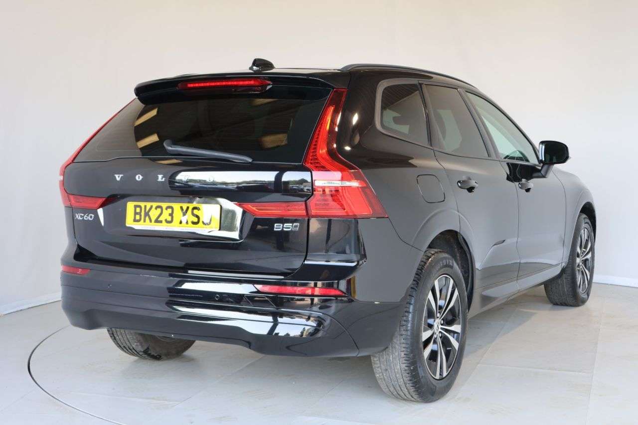 2023 VOLVO XC60 2023 VOLVO XC60