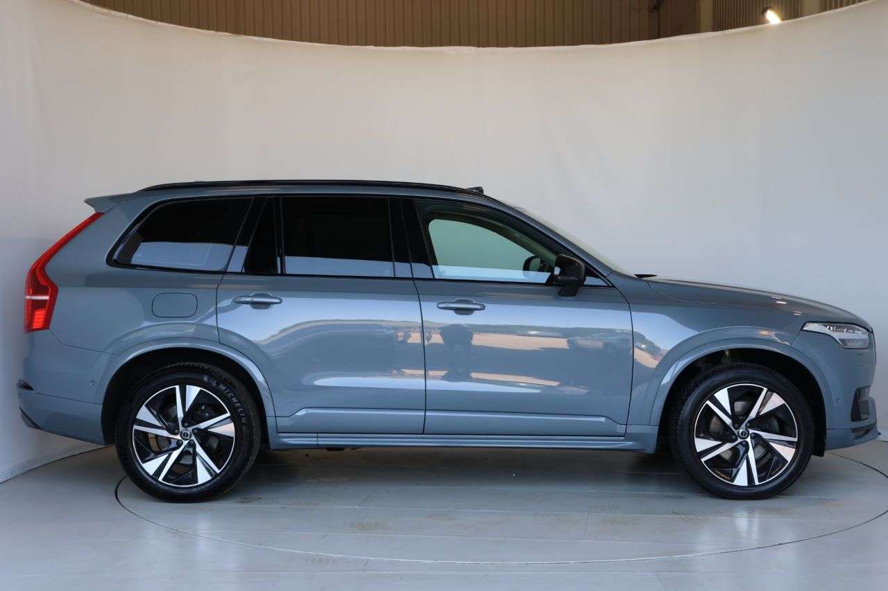 A 2022 VOLVO XC90 2.0 B5 MHEV Plus SUV 5dr Diesel Hybrid Auto 4WD Euro 6 (s/s) (235 ps) HEATE A 2022 VOLVO XC90 2.0 B5 MHEV Plus SUV 5dr Diesel Hybrid Auto 4WD Euro 6 (s/s) (235 ps) HEATE