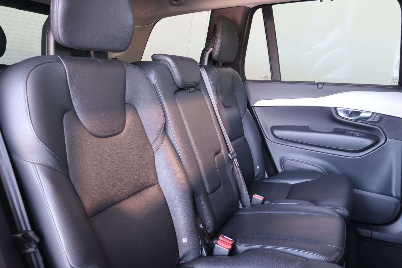 2022 VOLVO XC90 2022 VOLVO XC90