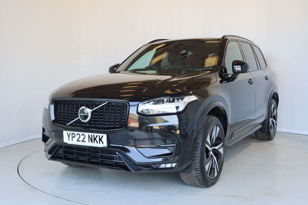 A 2022 VOLVO XC90 2.0 B5 MHEV R-Design SUV 5dr Diesel Hybrid Auto 4WD Euro 6 (s/s) (235 ps) P A 2022 VOLVO XC90 2.0 B5 MHEV R-Design SUV 5dr Diesel Hybrid Auto 4WD Euro 6 (s/s) (235 ps) P