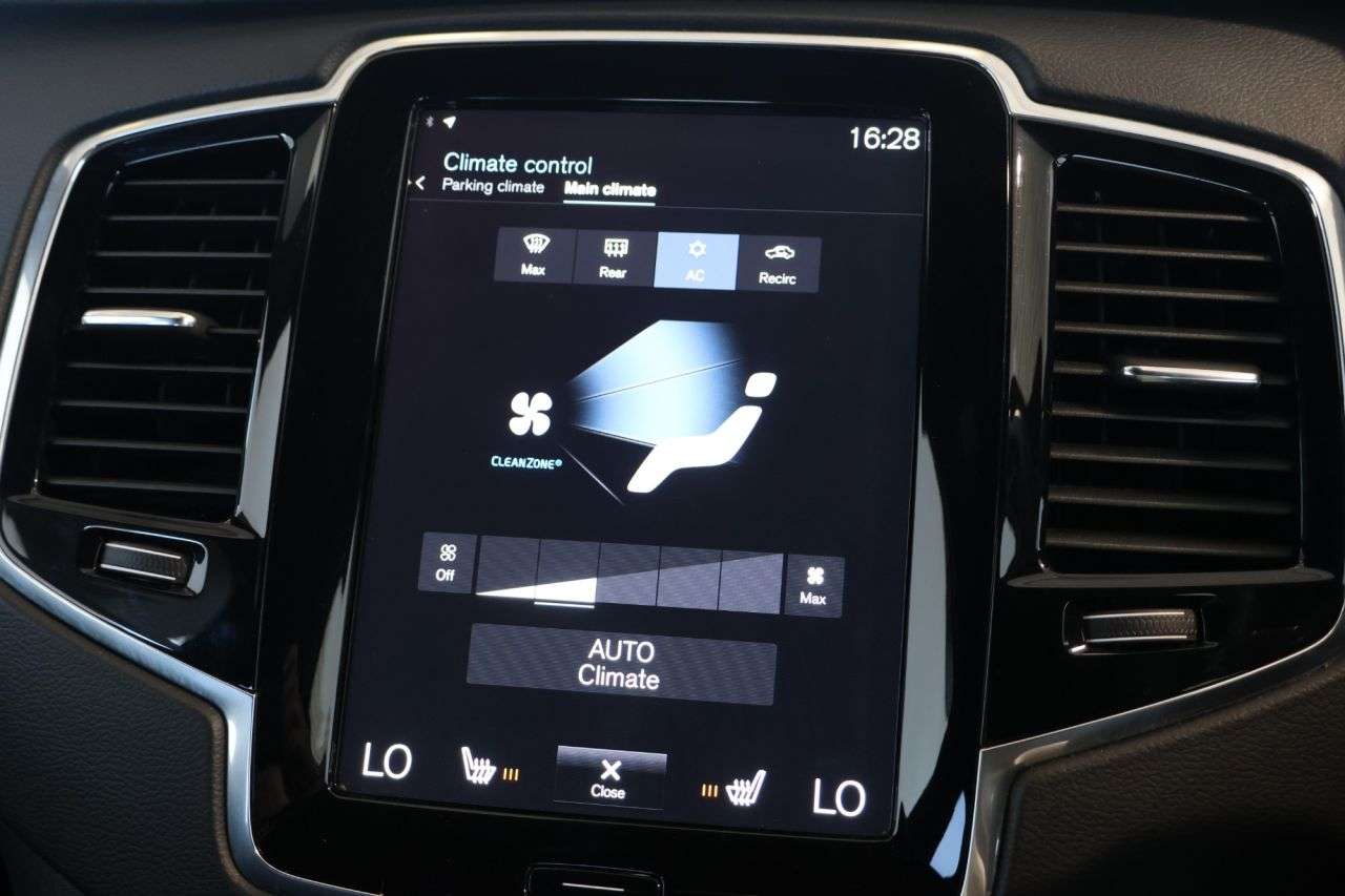 2022 VOLVO XC90 2022 VOLVO XC90