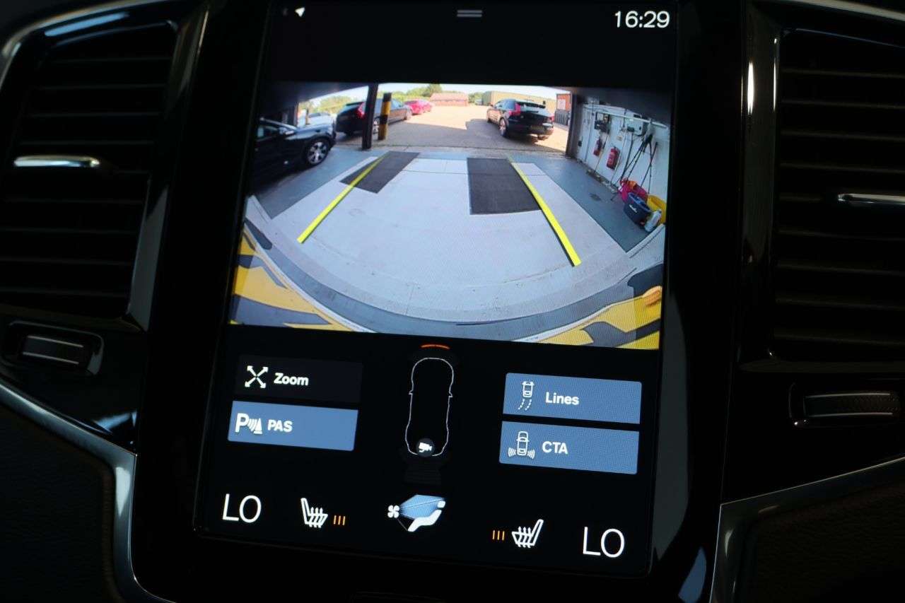 2022 VOLVO XC90 2022 VOLVO XC90