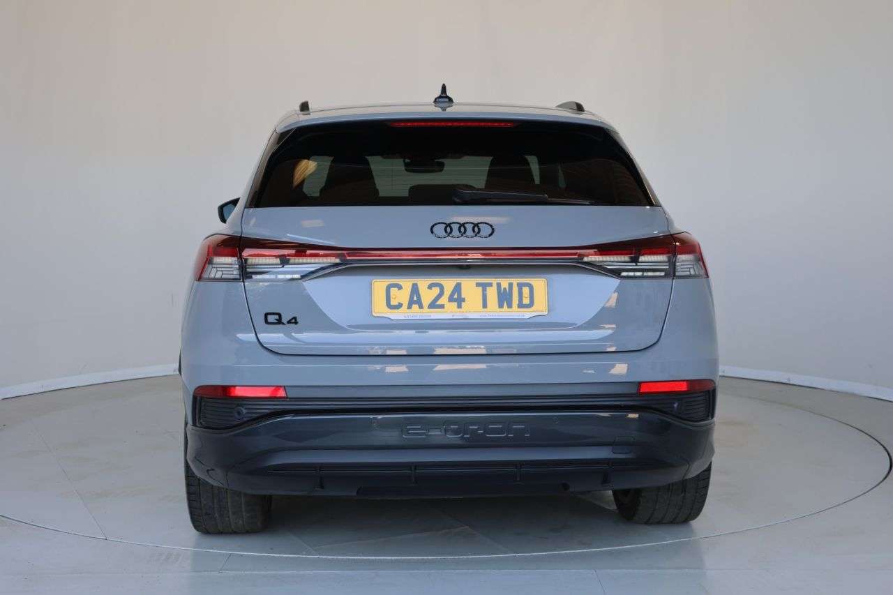 2024 AUDI Q4 E-TRON 2024 AUDI Q4 E-TRON