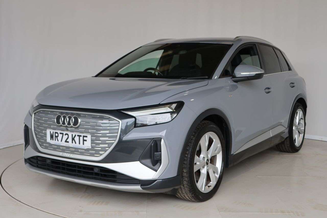 A 2022 AUDI Q4 E-TRON 40 S line SUV 5dr Electric Auto 82kWh (204 ps) APPLE CAR PLAY + ANDROID AUT A 2022 AUDI Q4 E-TRON 40 S line SUV 5dr Electric Auto 82kWh (204 ps) APPLE CAR PLAY + ANDROID AUT