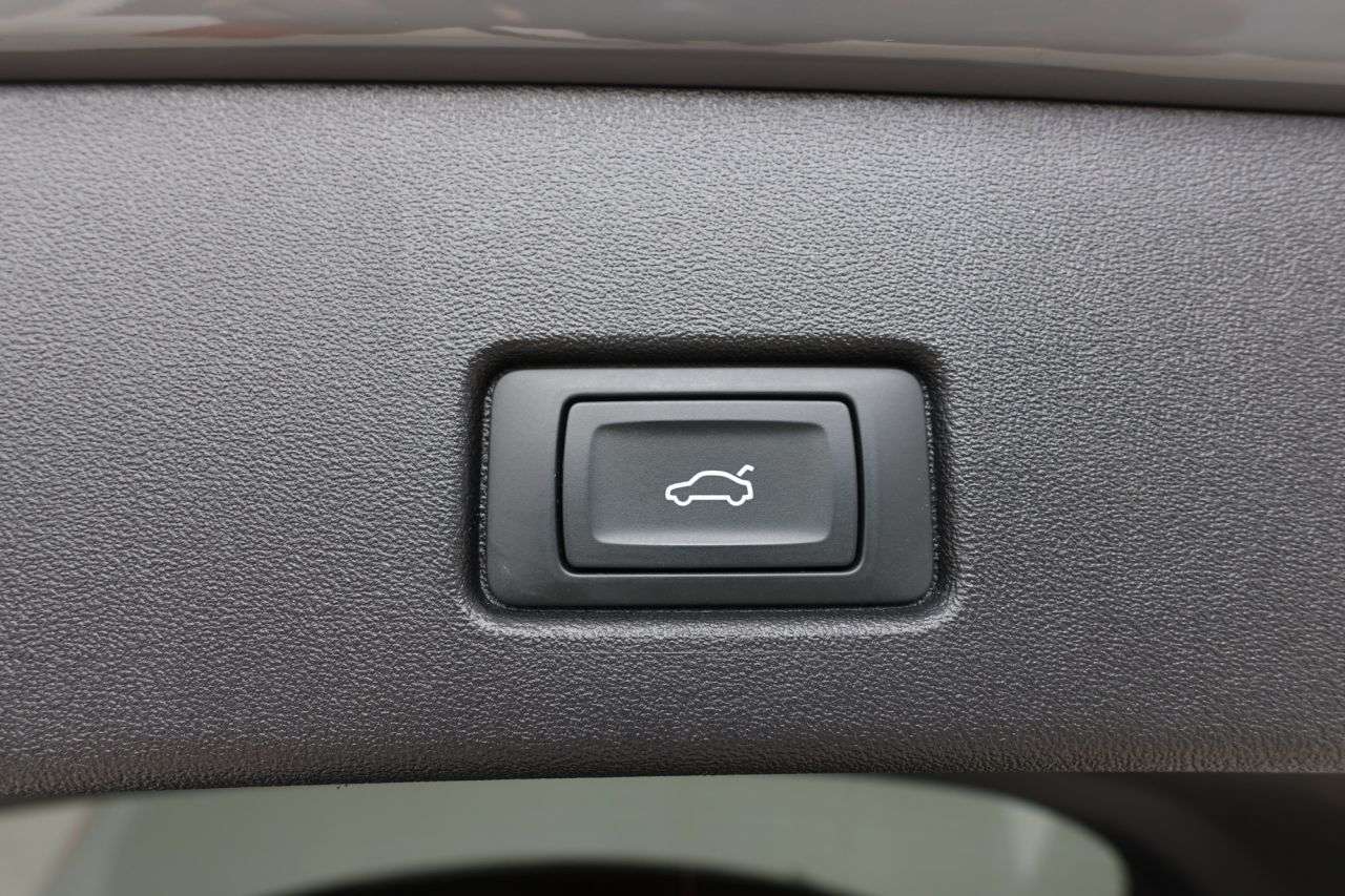 2022 AUDI Q4 E-TRON 2022 AUDI Q4 E-TRON