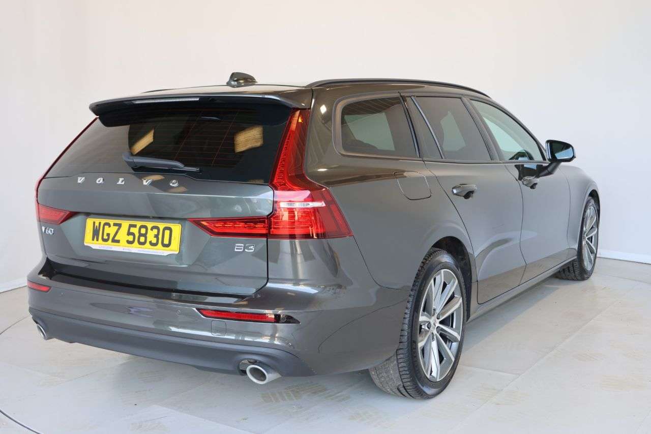 2022 VOLVO V60 2022 VOLVO V60