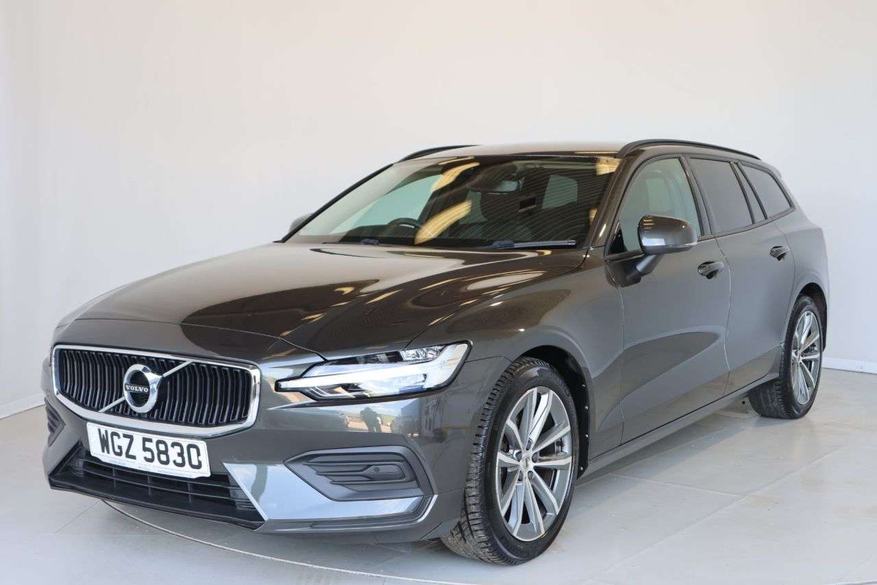 A 2022 VOLVO V60 2.0 B3 MHEV Momentum Estate 5dr Petrol Hybrid DCT Auto Euro 6 (s/s) (163 ps A 2022 VOLVO V60 2.0 B3 MHEV Momentum Estate 5dr Petrol Hybrid DCT Auto Euro 6 (s/s) (163 ps