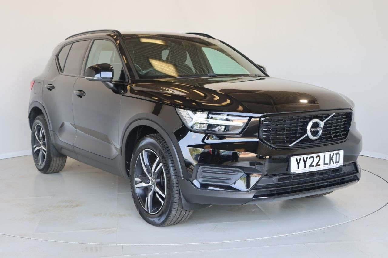 2022 VOLVO XC40 2022 VOLVO XC40