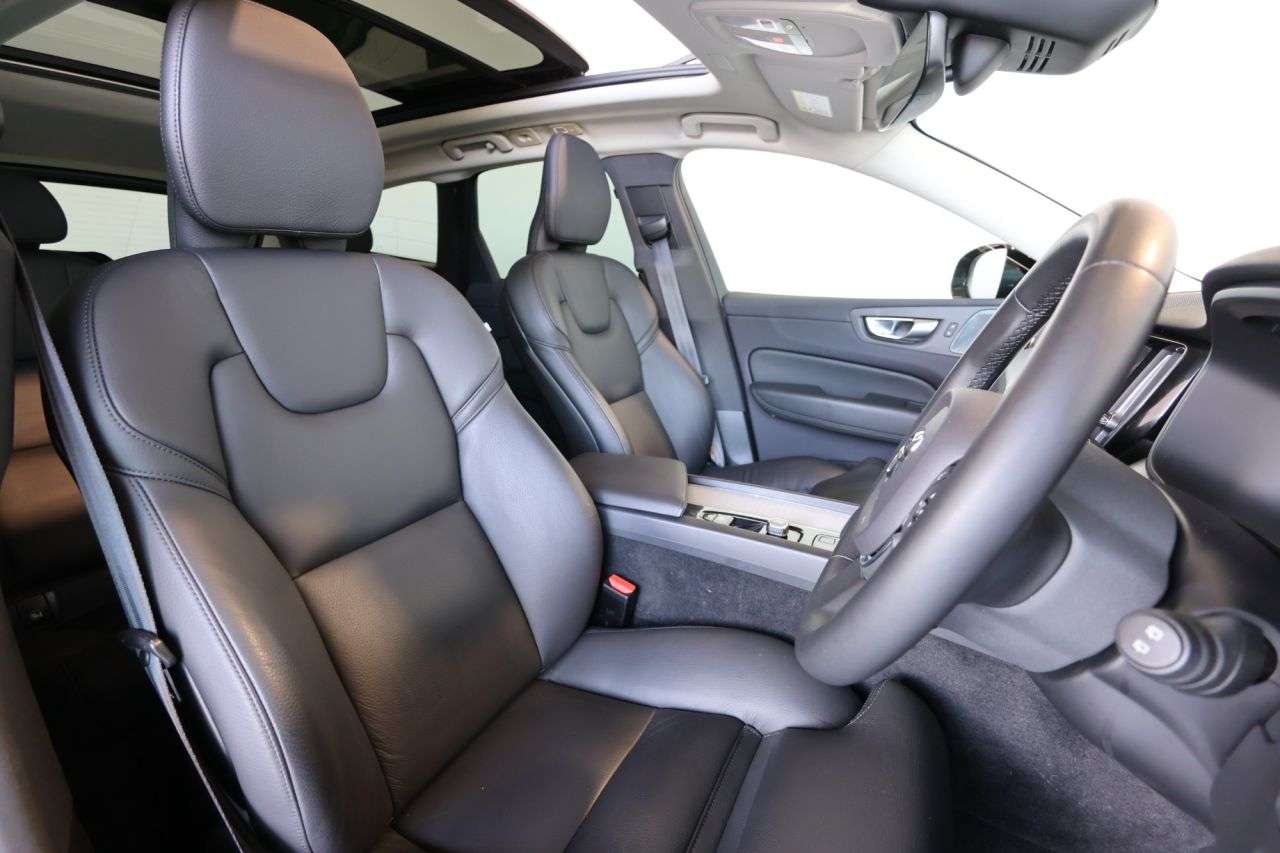 2023 VOLVO XC60 2023 VOLVO XC60