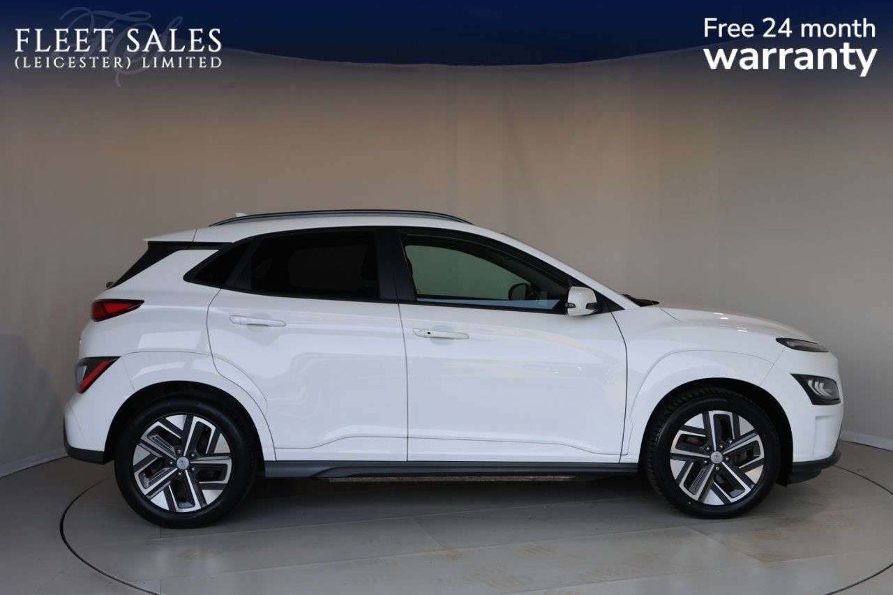 A 2021 HYUNDAI KONA 39kWh Premium SUV 5dr Electric Auto (10.5kW Charger) (136 ps) HEATED STEERI A 2021 HYUNDAI KONA 39kWh Premium SUV 5dr Electric Auto (10.5kW Charger) (136 ps) HEATED STEERI