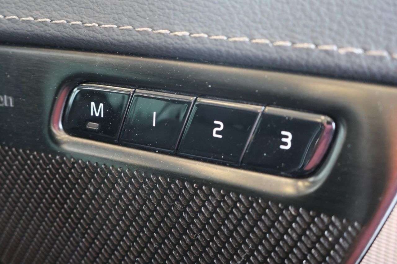 2023 VOLVO XC90 2023 VOLVO XC90