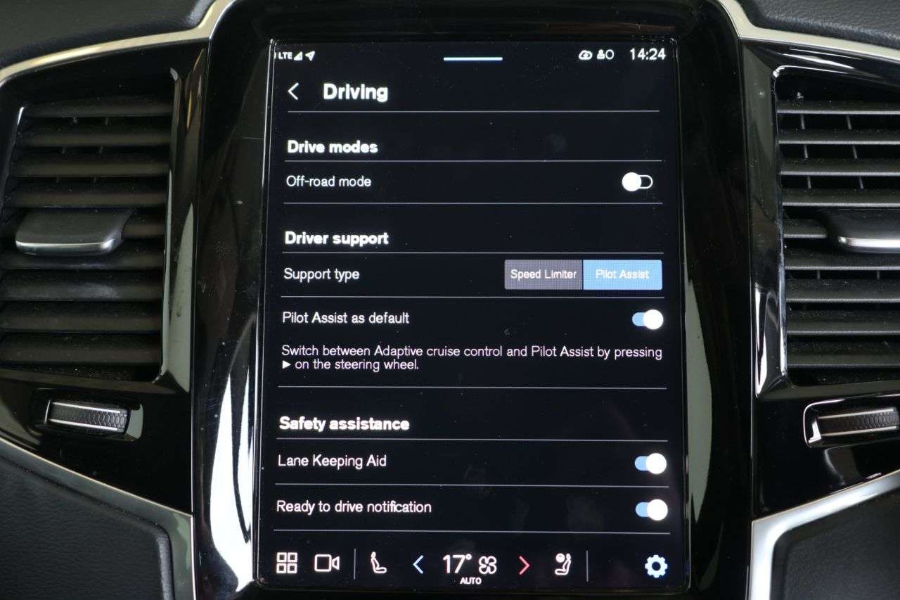2023 VOLVO XC90 2023 VOLVO XC90