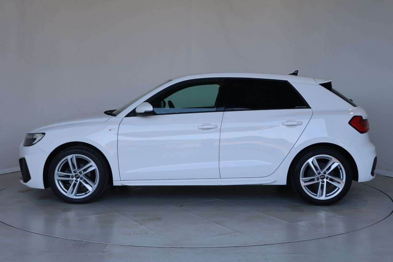 2022 AUDI A1 2022 AUDI A1