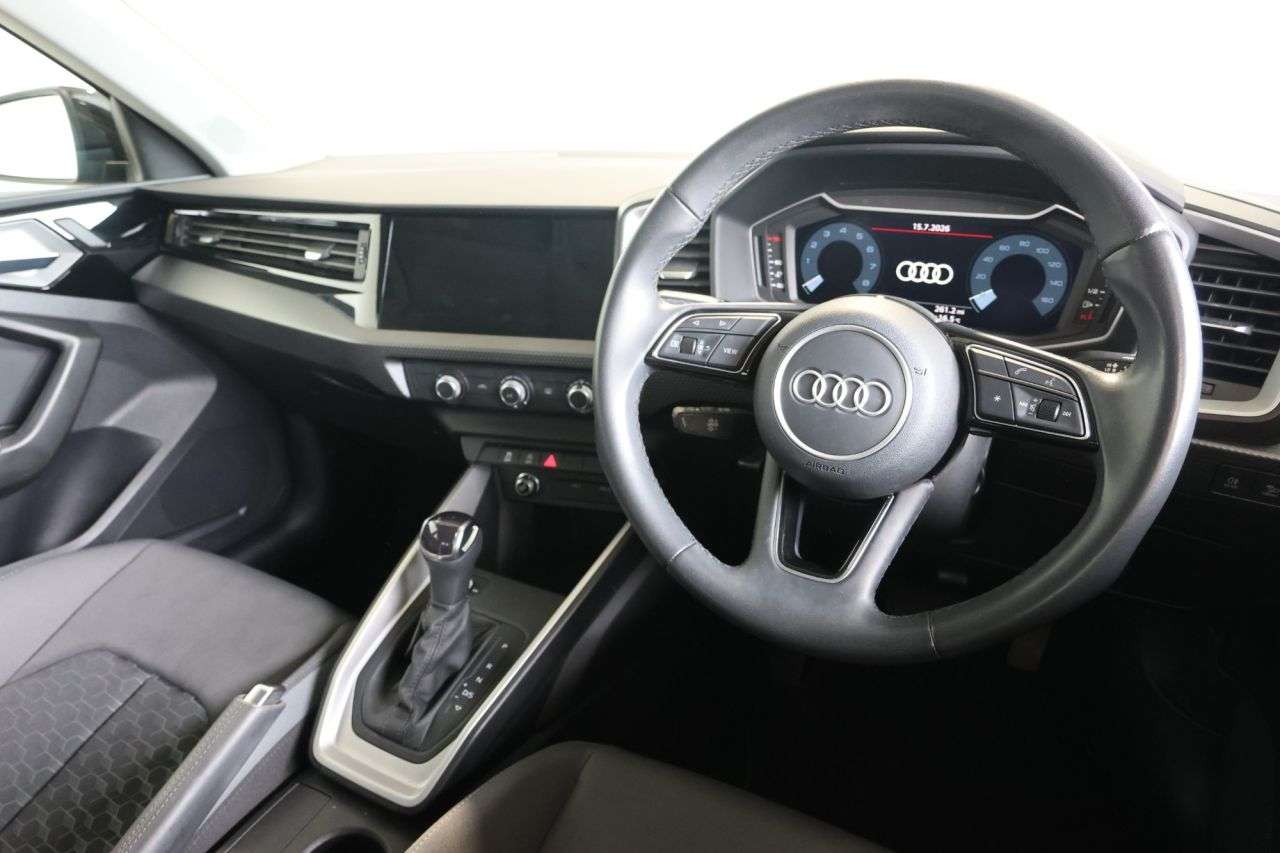 2022 AUDI A1 2022 AUDI A1