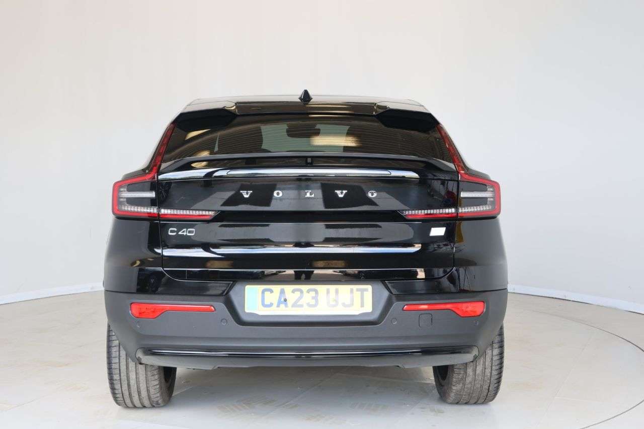 2023 VOLVO C40 2023 VOLVO C40