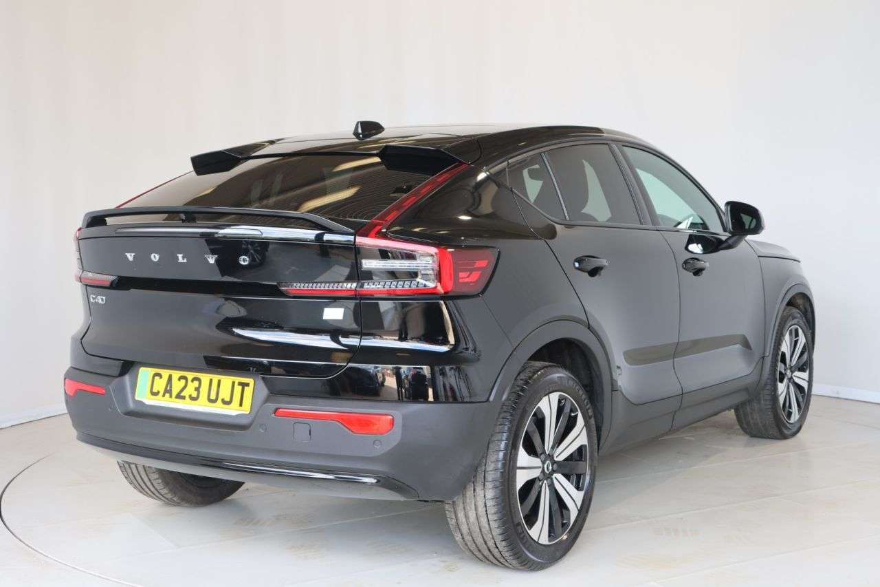 2023 VOLVO C40 2023 VOLVO C40