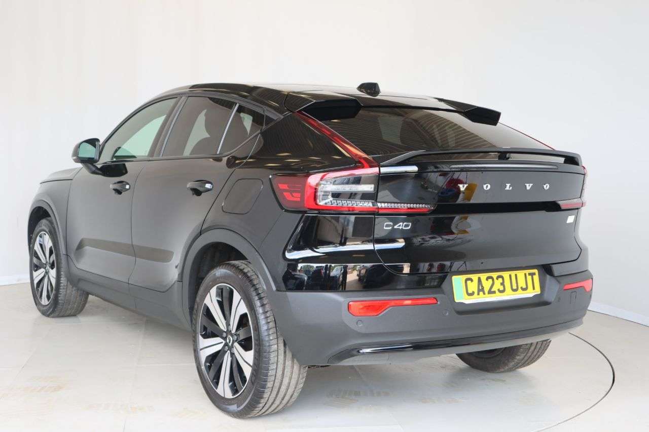 2023 VOLVO C40 2023 VOLVO C40
