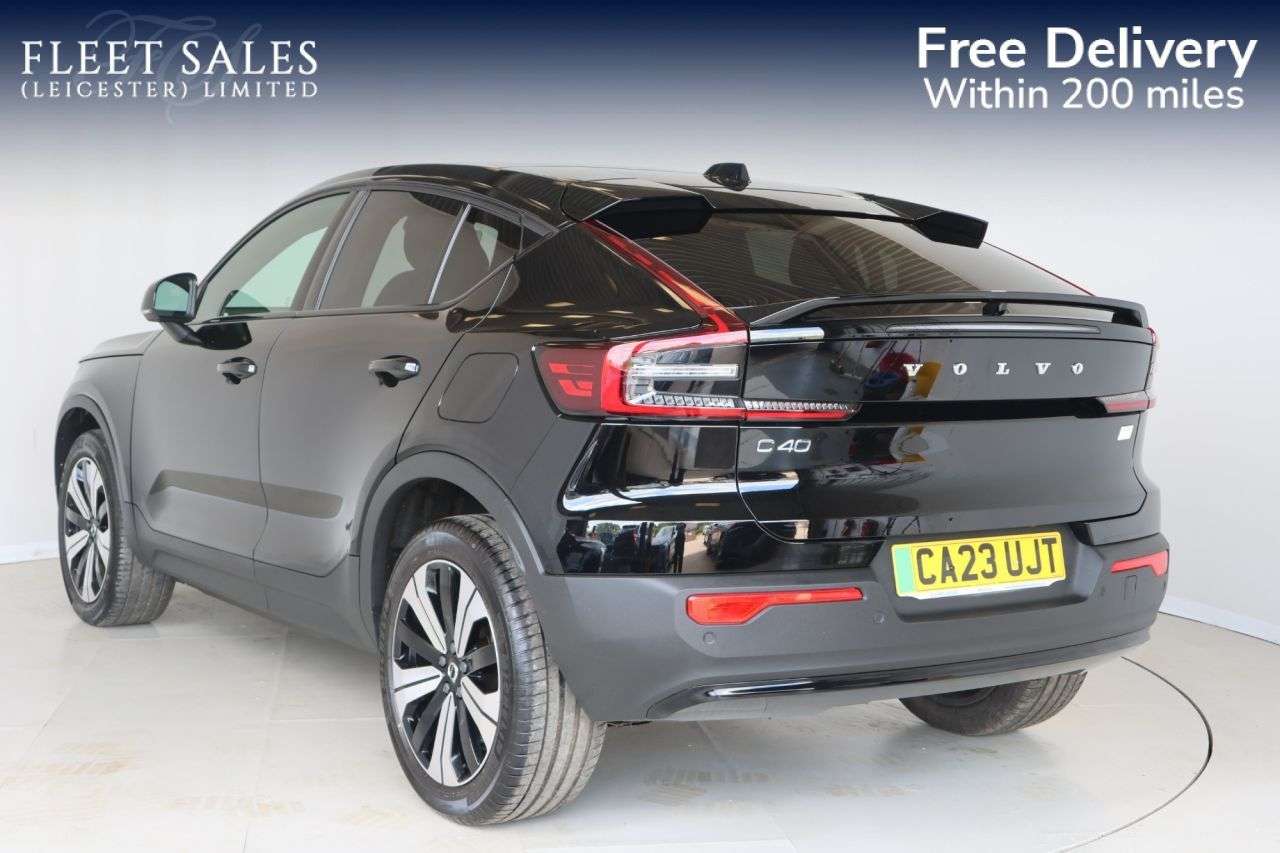 2023 VOLVO C40 2023 VOLVO C40