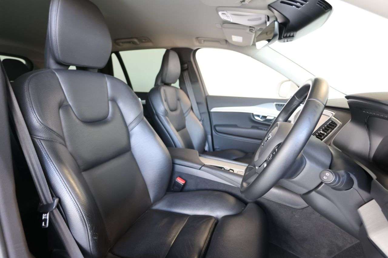 2022 VOLVO XC90 2022 VOLVO XC90