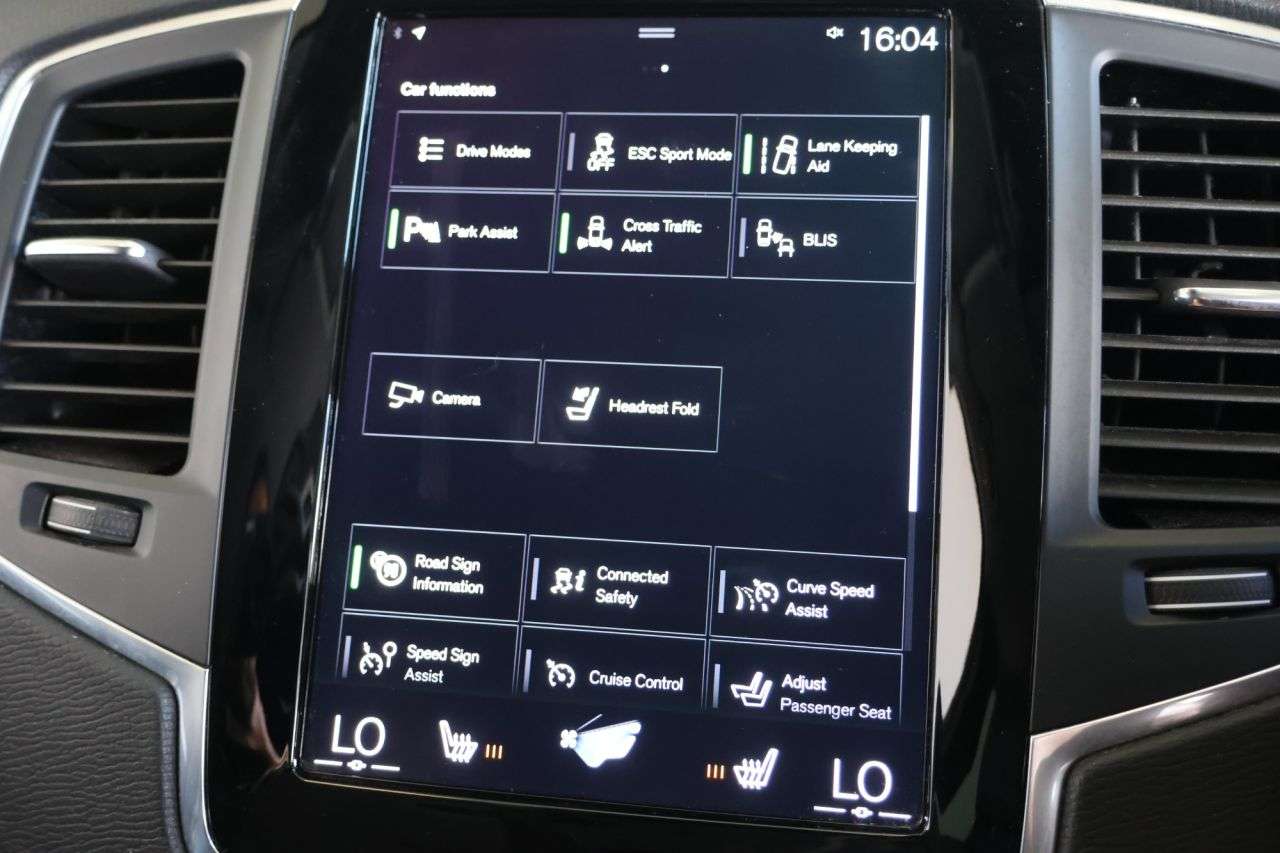 2022 VOLVO XC90 2022 VOLVO XC90