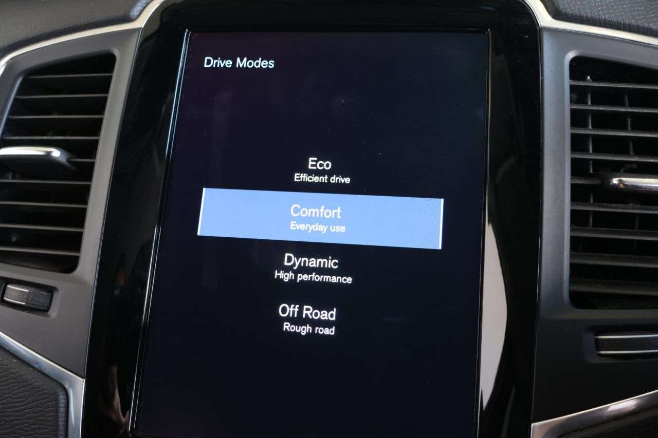 2022 VOLVO XC90 2022 VOLVO XC90