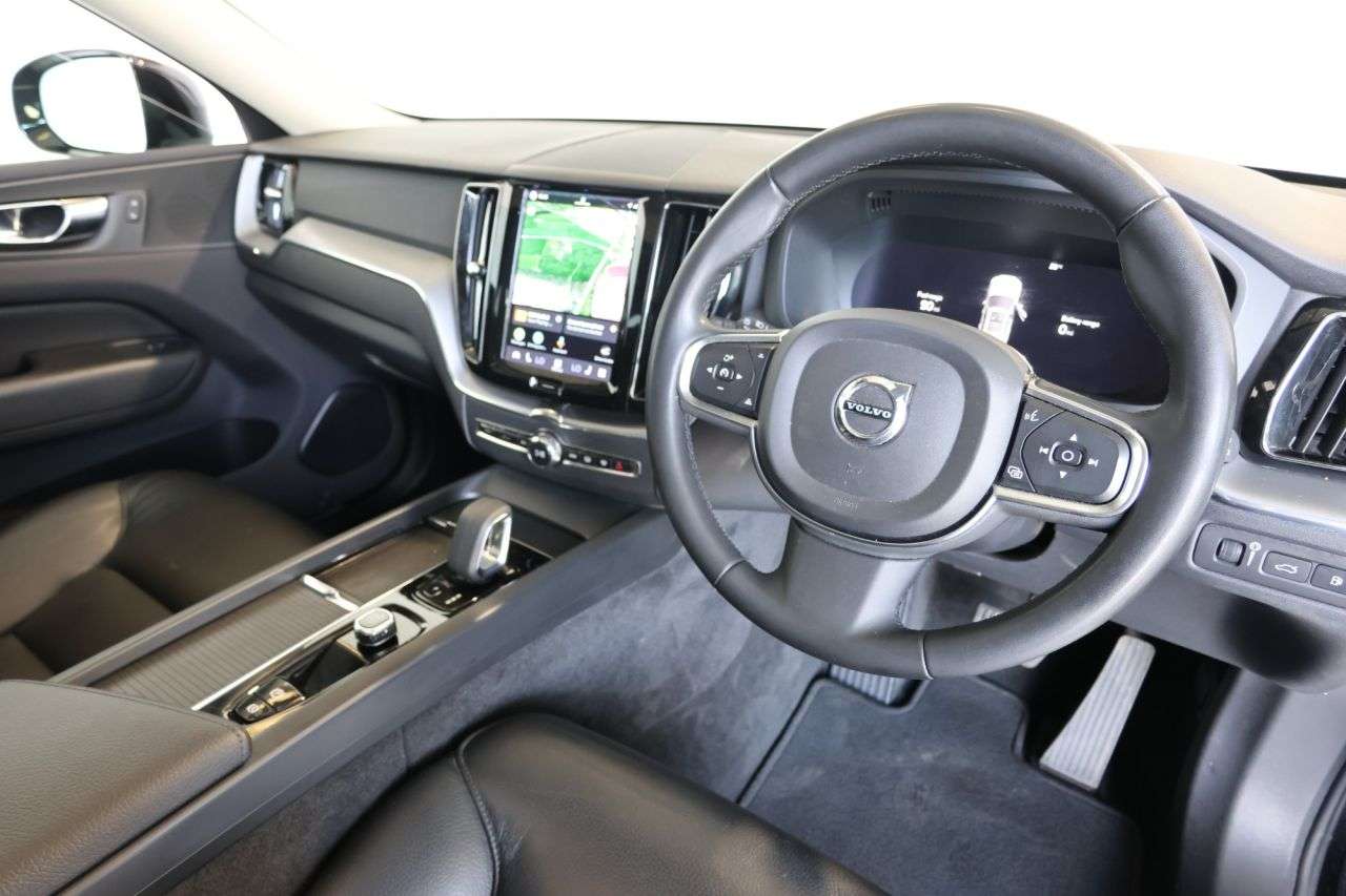 2022 VOLVO XC60 2022 VOLVO XC60