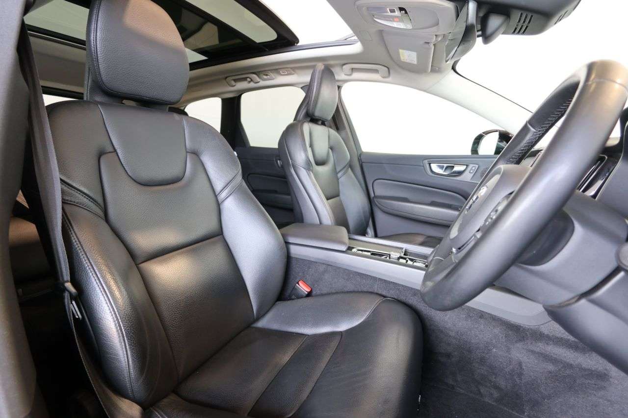 2022 VOLVO XC60 2022 VOLVO XC60