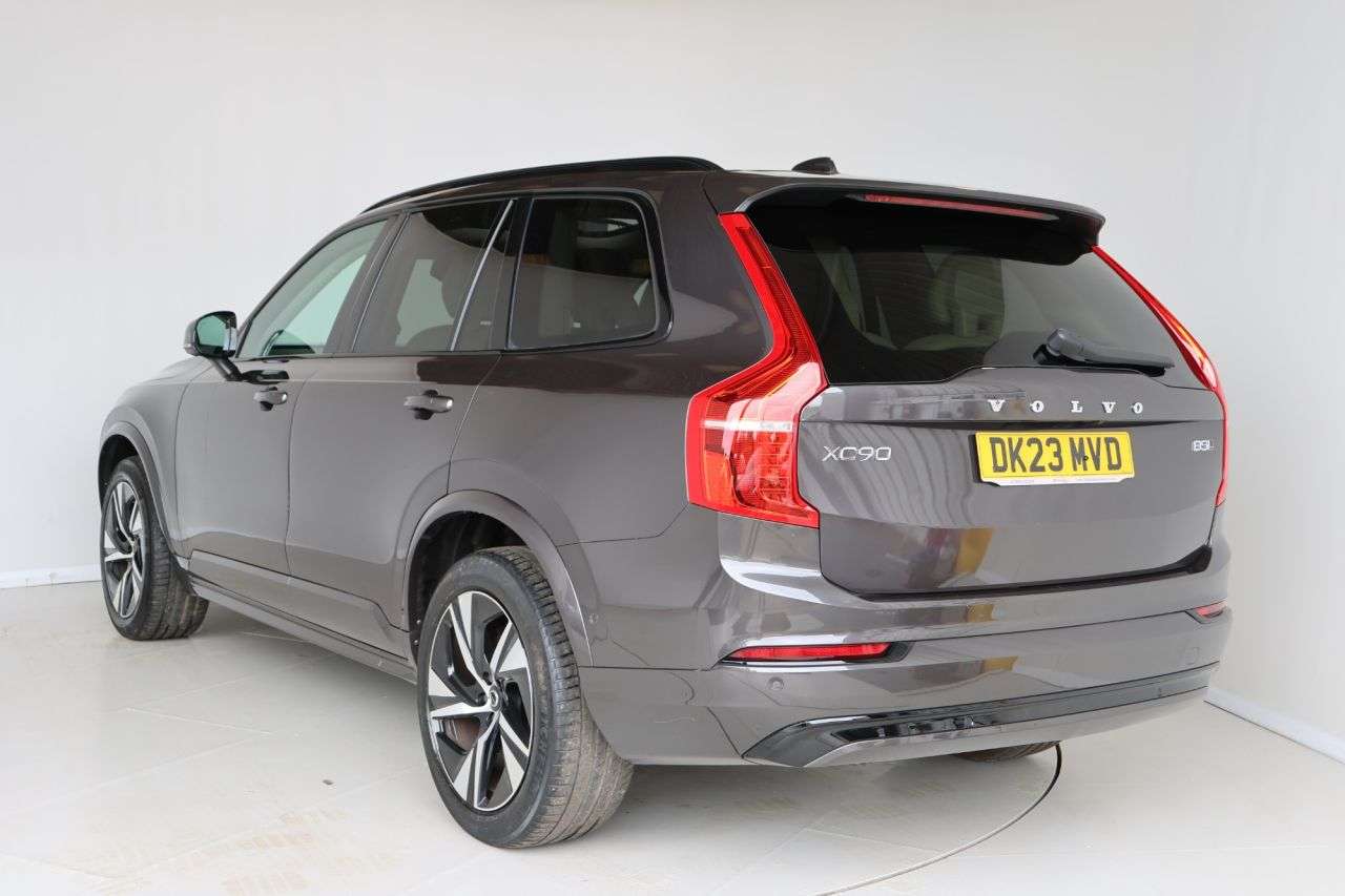 2023 VOLVO XC90 2023 VOLVO XC90