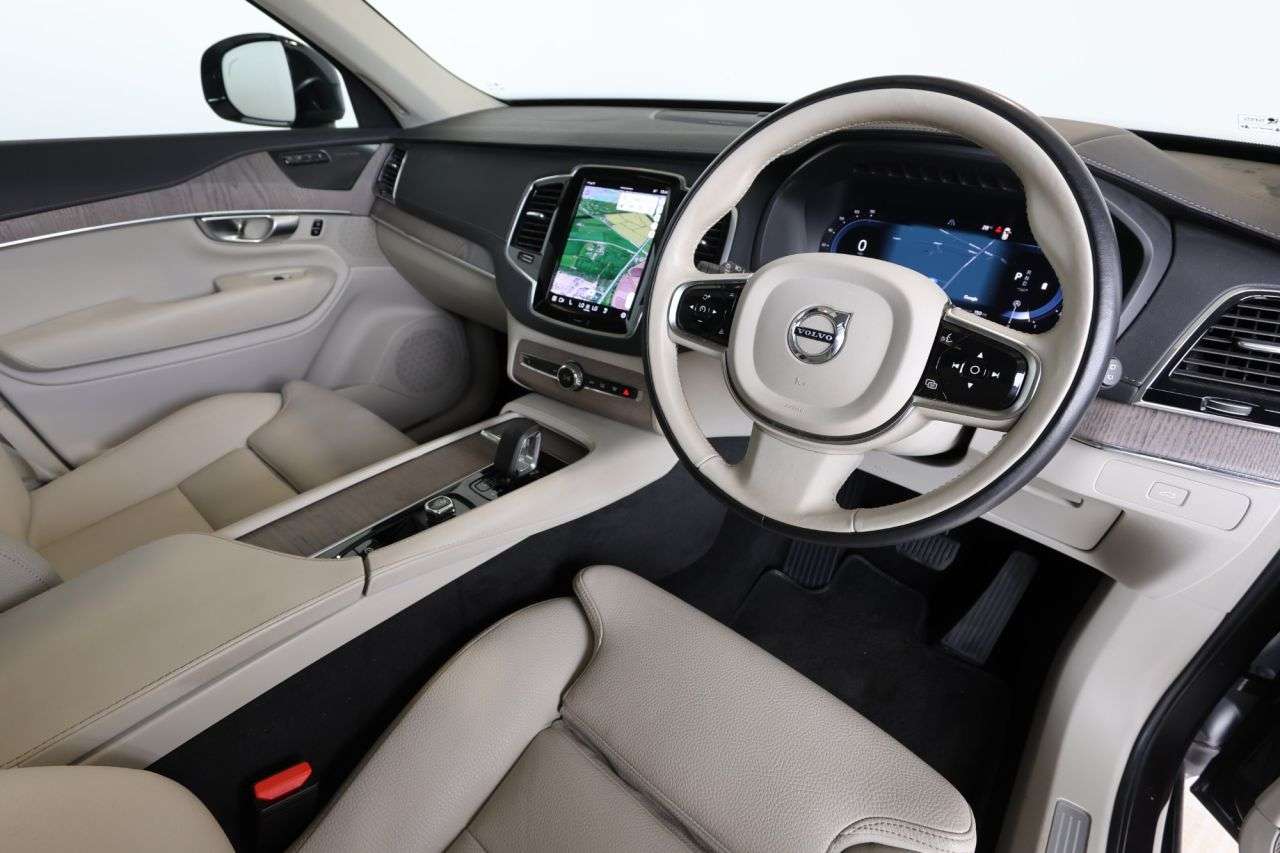 2023 VOLVO XC90 2023 VOLVO XC90