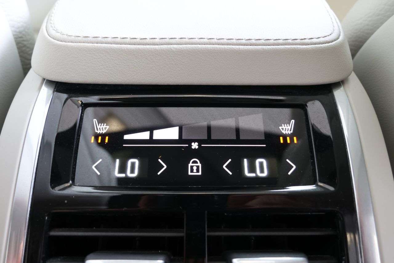 2023 VOLVO XC90 2023 VOLVO XC90