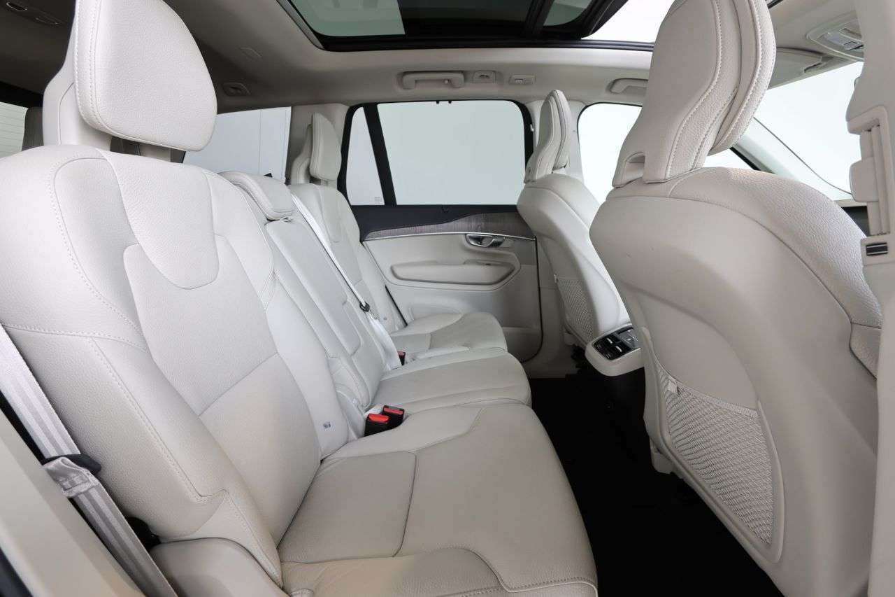 2023 VOLVO XC90 2023 VOLVO XC90