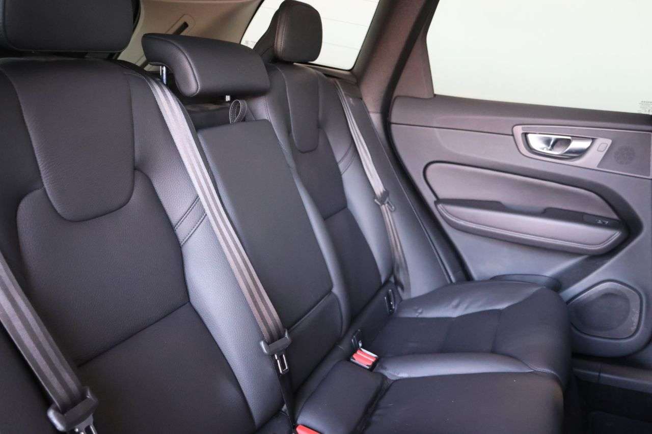 2023 VOLVO XC60 2023 VOLVO XC60
