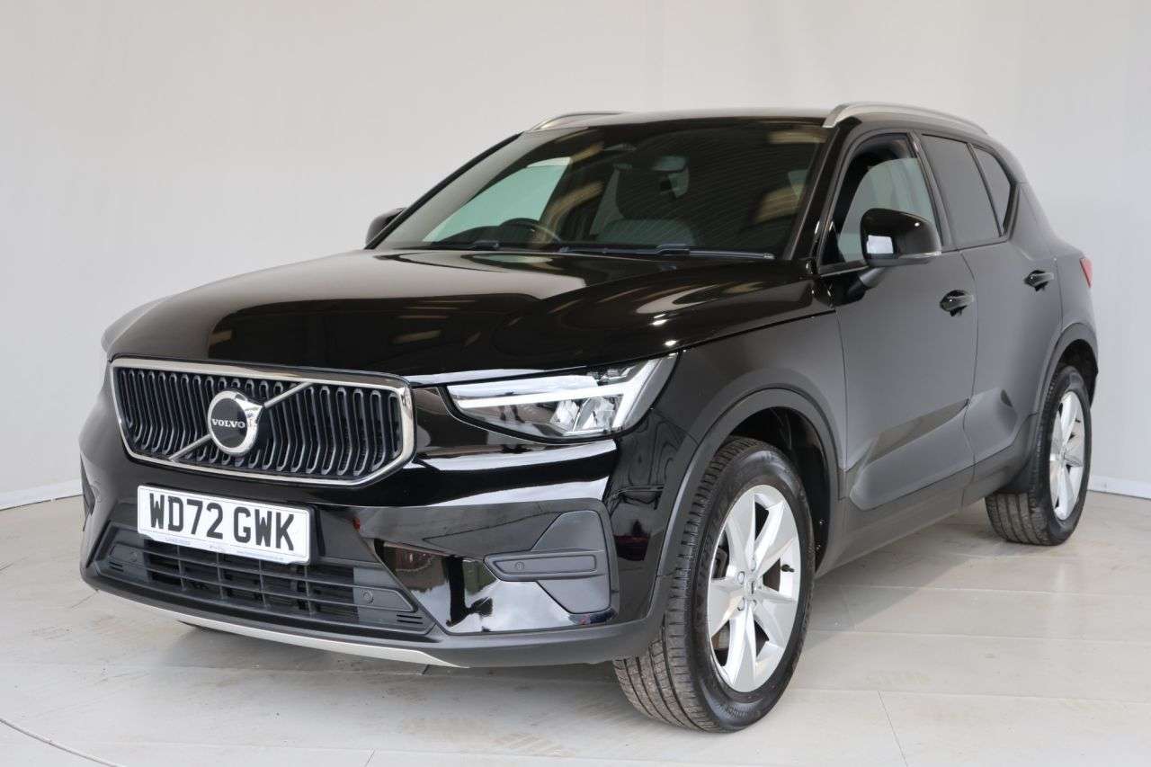 A 2023 VOLVO XC40 2.0 B3 MHEV Core SUV 5dr Petrol Hybrid DCT Auto Euro 6 (s/s) (163 ps) FREE A 2023 VOLVO XC40 2.0 B3 MHEV Core SUV 5dr Petrol Hybrid DCT Auto Euro 6 (s/s) (163 ps) FREE