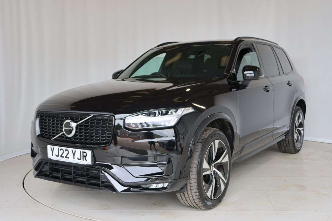 A 2022 VOLVO XC90 2.0 B5 MHEV R-Design SUV 5dr Diesel Hybrid Auto 4WD Euro 6 (s/s) (235 ps) H A 2022 VOLVO XC90 2.0 B5 MHEV R-Design SUV 5dr Diesel Hybrid Auto 4WD Euro 6 (s/s) (235 ps) H