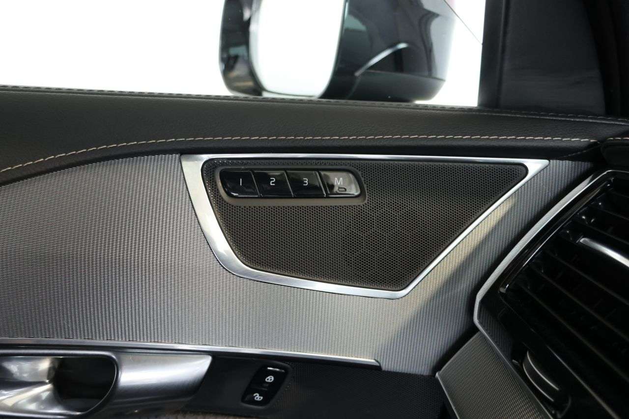 2022 VOLVO XC90 2022 VOLVO XC90